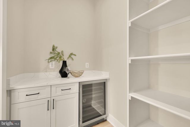 5707 9TH ST N, Arlington, VA 22205