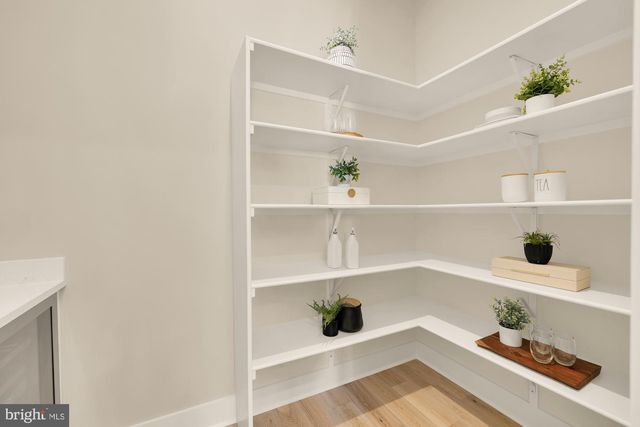 5707 9TH ST N, Arlington, VA 22205