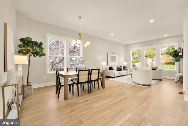 5707 9TH ST N, Arlington, VA 22205