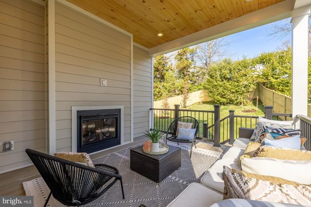 5707 9TH ST N, Arlington, VA 22205