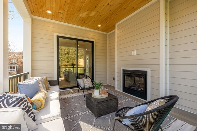 5707 9TH ST N, Arlington, VA 22205