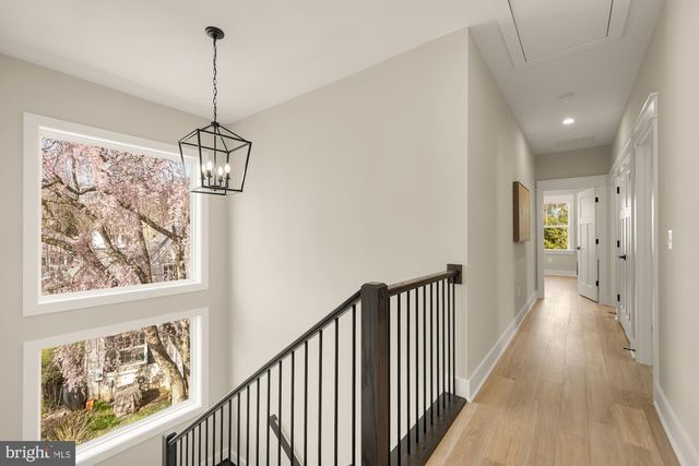 5707 9TH ST N, Arlington, VA 22205