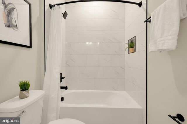 5707 9TH ST N, Arlington, VA 22205