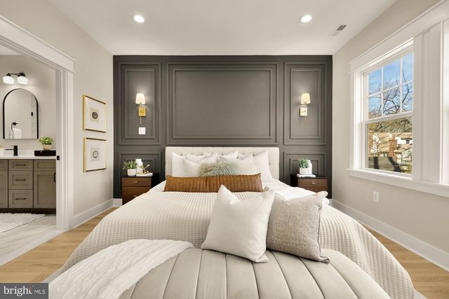 5707 9TH ST N, Arlington, VA 22205