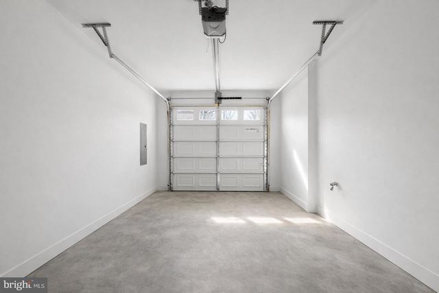 5707 9TH ST N, Arlington, VA 22205