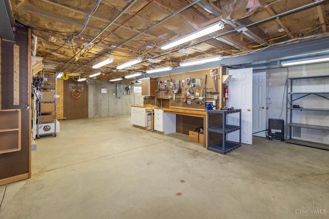 6853 OBannon Bluff, Goshen Twp, OH 45140