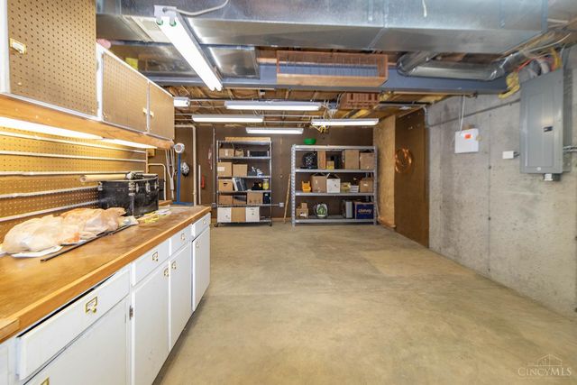 6853 OBannon Bluff, Goshen Twp, OH 45140