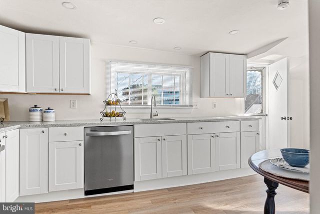 104 MERION AVE, West Conshohocken, PA 19428