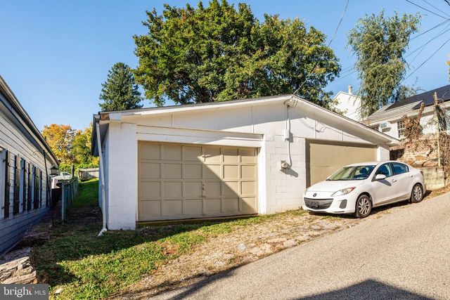 104 MERION AVE, West Conshohocken, PA 19428
