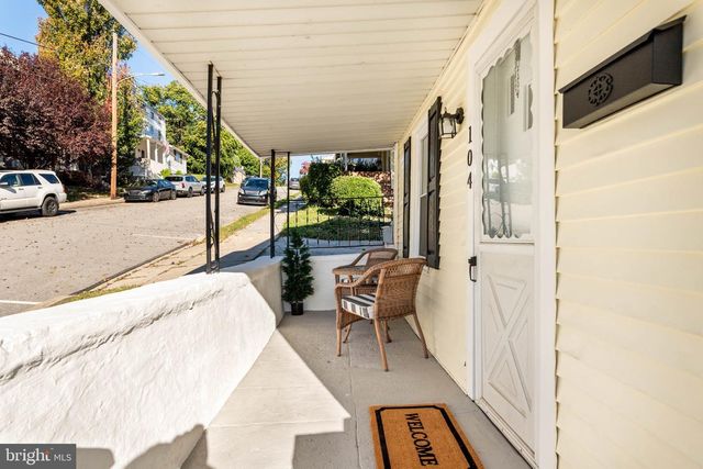 104 MERION AVE, West Conshohocken, PA 19428