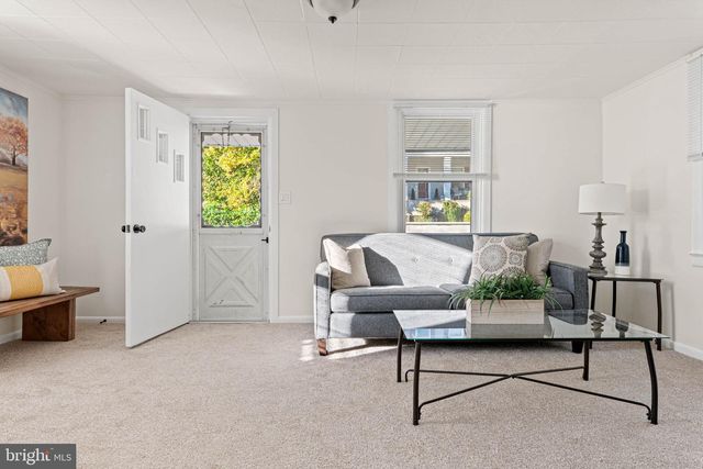 104 MERION AVE, West Conshohocken, PA 19428
