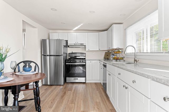 104 MERION AVE, West Conshohocken, PA 19428