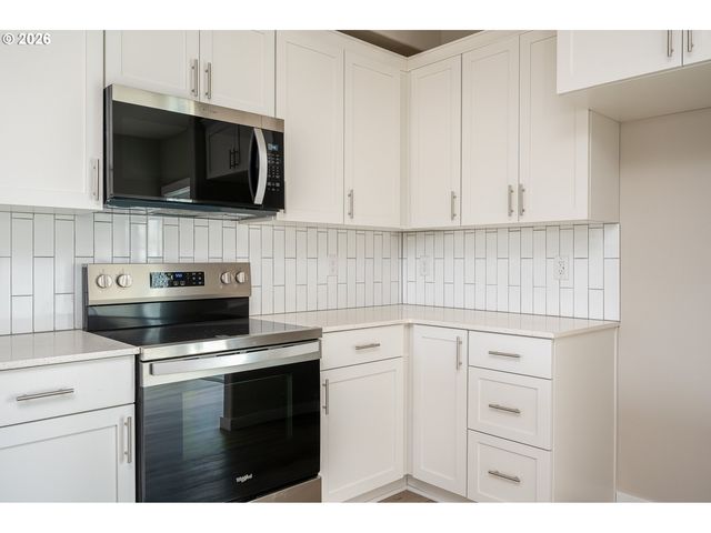 8355 N Newman Ave, Portland, OR 97203