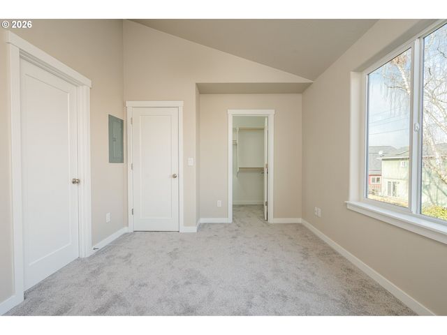 8355 N Newman Ave, Portland, OR 97203