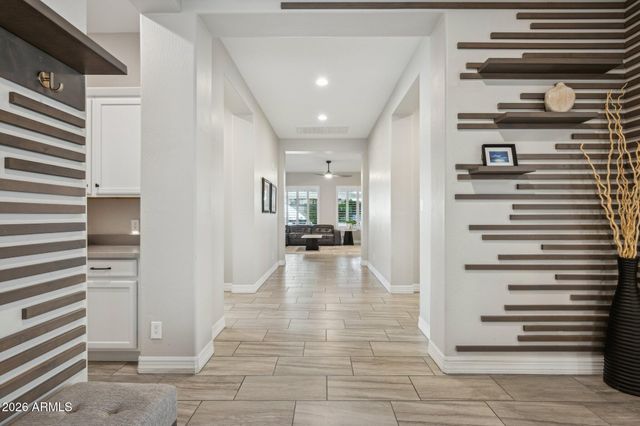 10720 E THORNTON Avenue, Mesa, AZ 85212