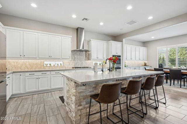 10720 E THORNTON Avenue, Mesa, AZ 85212