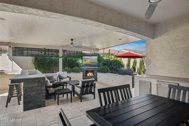 10720 E THORNTON Avenue, Mesa, AZ 85212