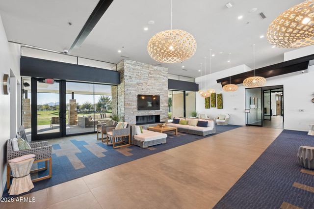 10720 E THORNTON Avenue, Mesa, AZ 85212