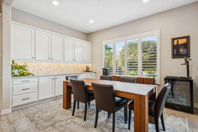 10720 E THORNTON Avenue, Mesa, AZ 85212