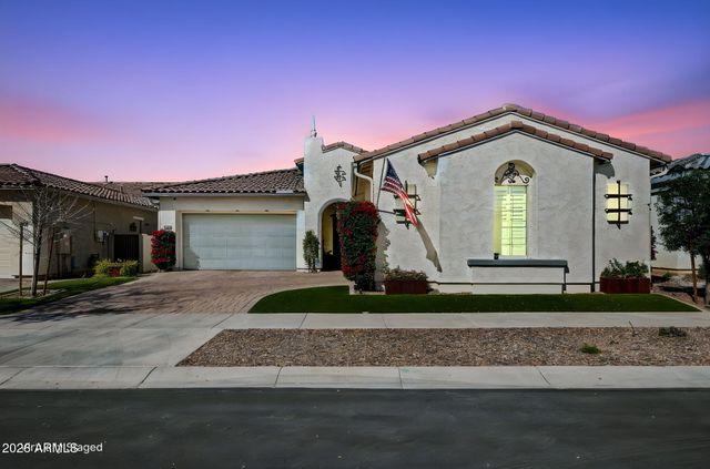 10720 E THORNTON Avenue, Mesa, AZ 85212