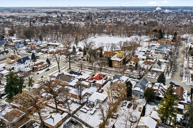 2637 Oak Street, River Grove, IL 60171