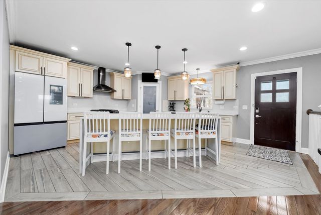 2637 Oak Street, River Grove, IL 60171