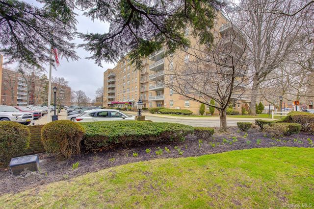 84-39 153rd Avenue 2F, Howard Beach, NY 11414