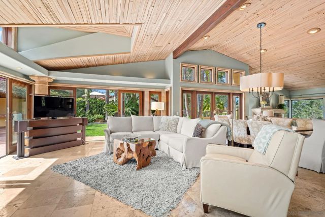 2969 Racetrack View, Del Mar, CA 92014