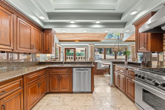 2969 Racetrack View, Del Mar, CA 92014