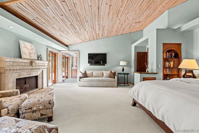 2969 Racetrack View, Del Mar, CA 92014