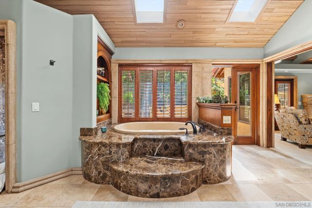 2969 Racetrack View, Del Mar, CA 92014