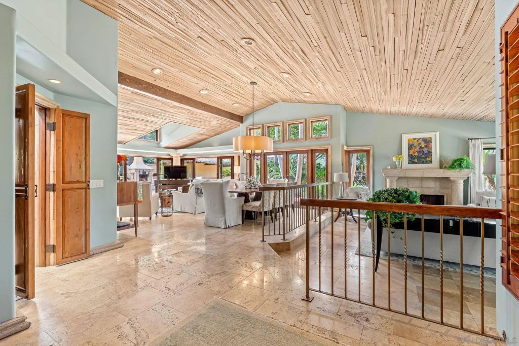 2969 Racetrack View, Del Mar, CA 92014