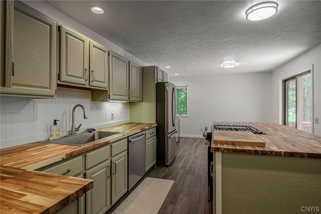 7965 Hillside Court, Floyd, NY 13440