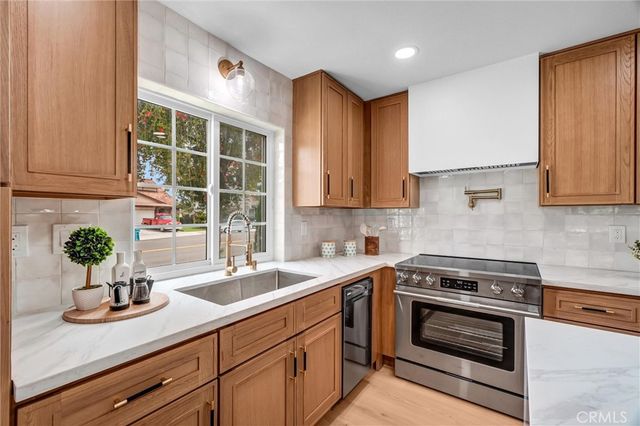 3931 Wisteria Street, Seal Beach, CA 90740