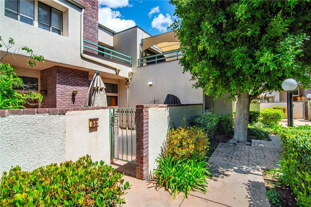 Image 1 of property listing at 18739 Hatteras Street 55, Tarzana, CA 91356