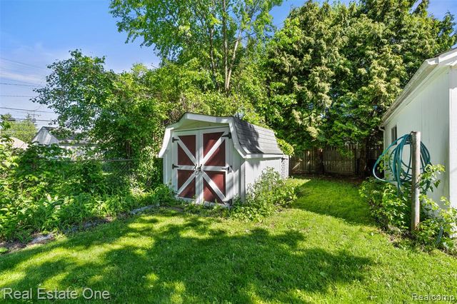 1411 Bauman Avenue, Royal Oak, MI 48073