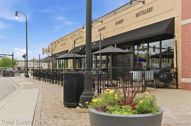 1411 Bauman Avenue, Royal Oak, MI 48073
