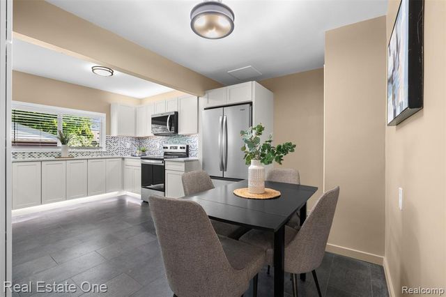 1411 Bauman Avenue, Royal Oak, MI 48073