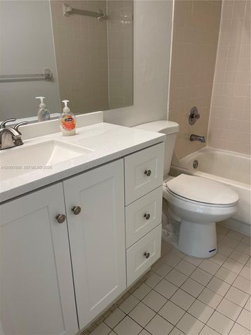 530 S Park Road 2811, Hollywood, FL 33021