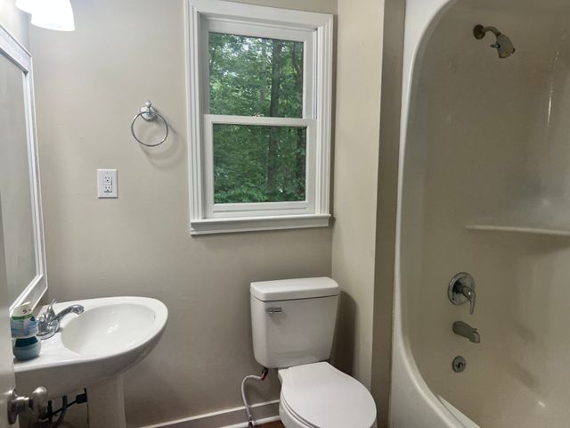 3678 Bear Hollow Rd, Whites Creek, TN 37189