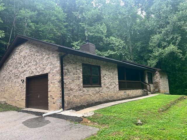 3678 Bear Hollow Rd, Whites Creek, TN 37189