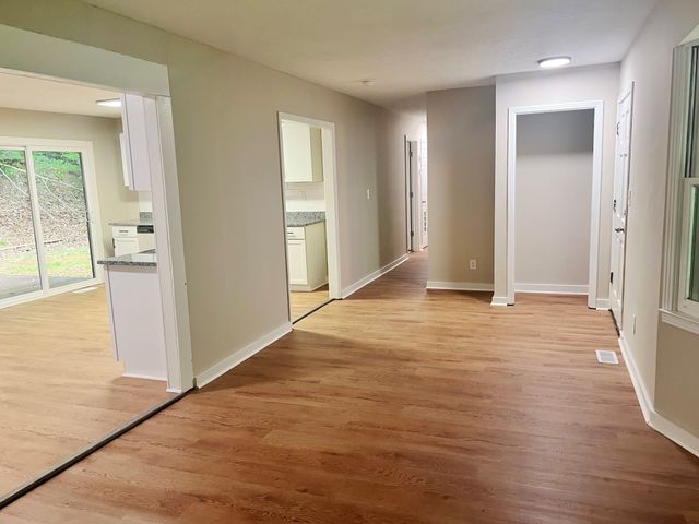 3678 Bear Hollow Rd, Whites Creek, TN 37189