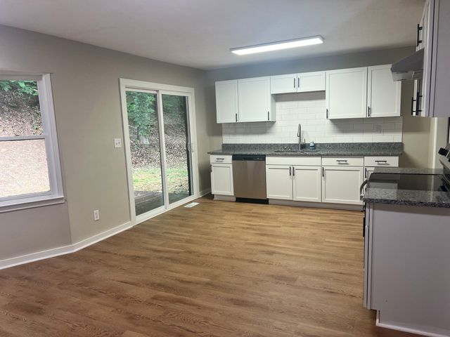 3678 Bear Hollow Rd, Whites Creek, TN 37189