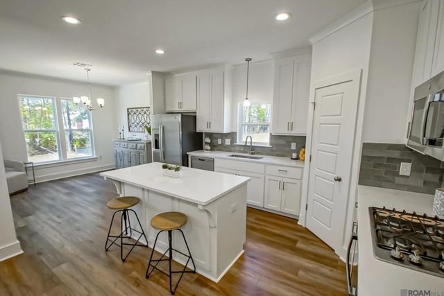 10603 Deric Ave, Denham Springs, LA 70726