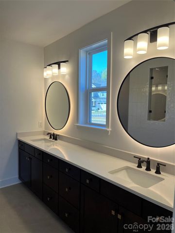 13907 Penbury Lane, Charlotte, NC 28278