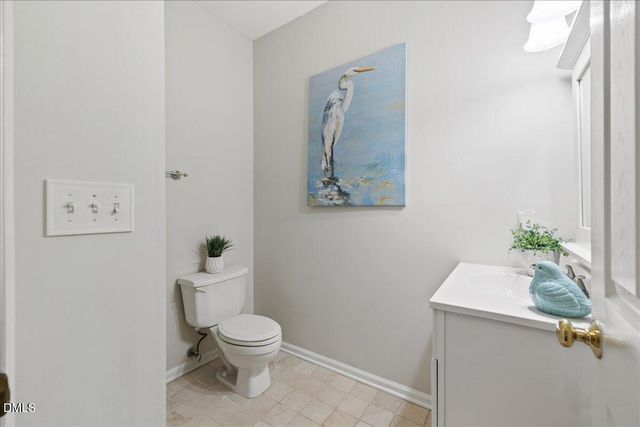 800 Savannah Ridge Road 116, Holly Springs, NC 27540