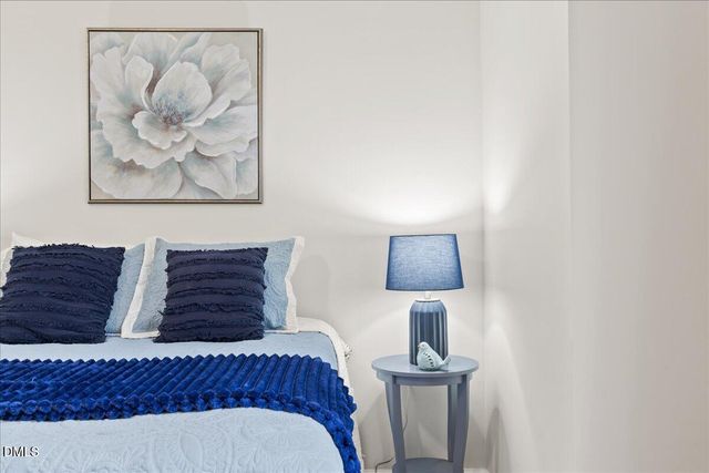 800 Savannah Ridge Road 116, Holly Springs, NC 27540