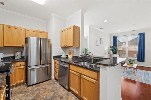 800 Savannah Ridge Road 116, Holly Springs, NC 27540