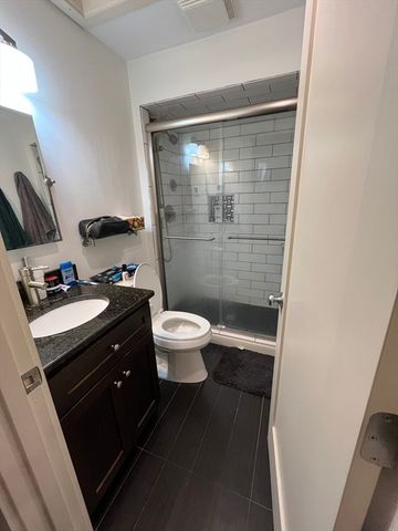 170 Saint Botolph Street 4, Boston, MA 02116