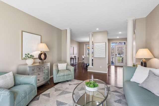 2070 Woodstone Drive, Victoria, MN 55386